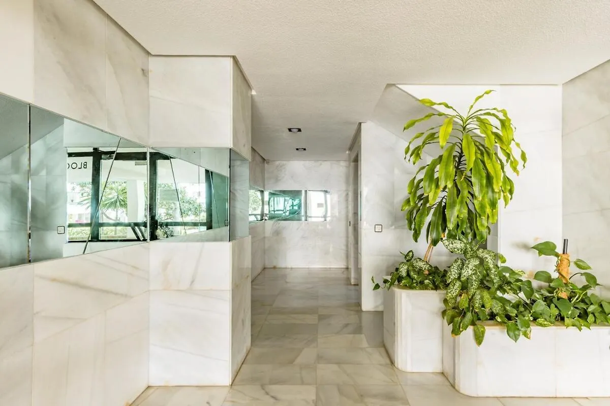 아파트 Torremolinos Carihuela Beach Resort 스페인